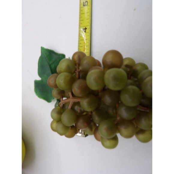 Artificial Fruit Apples Pears Grapes Plastic Rubber 8 Pieces Unbranded - Picture 6 of 16